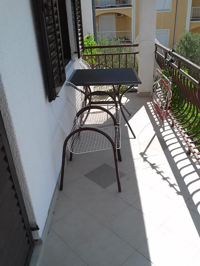Apartmani Nikola Biograd Na Moru Luaran gambar