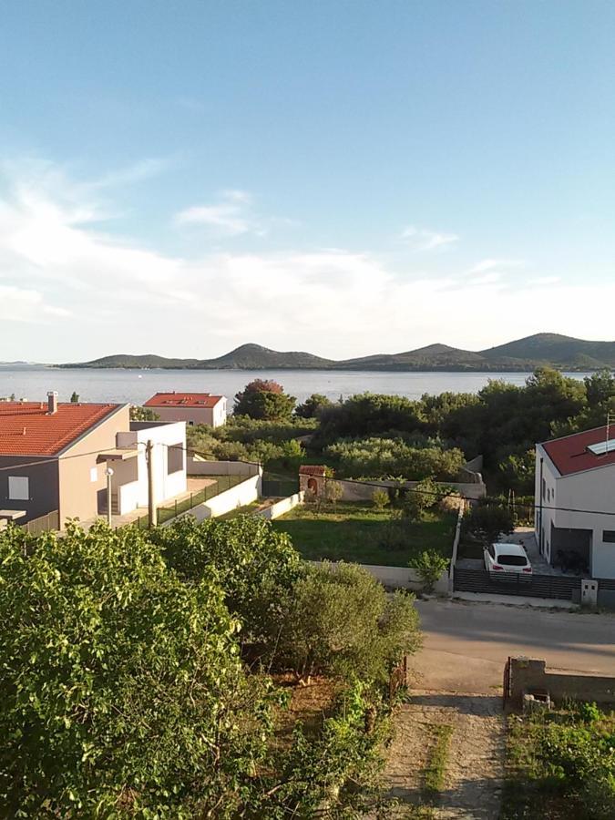 Apartmani Nikola Biograd Na Moru Luaran gambar