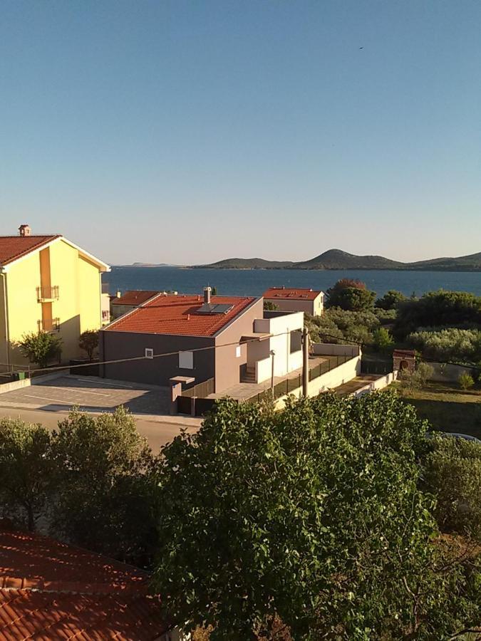 Apartmani Nikola Biograd Na Moru Luaran gambar