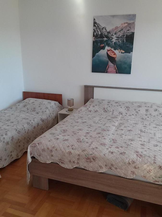 Apartmani Nikola Biograd Na Moru Luaran gambar