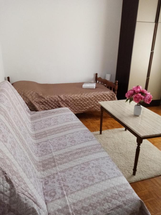 Apartmani Nikola Biograd Na Moru Luaran gambar