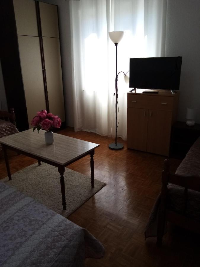 Apartmani Nikola Biograd Na Moru Luaran gambar