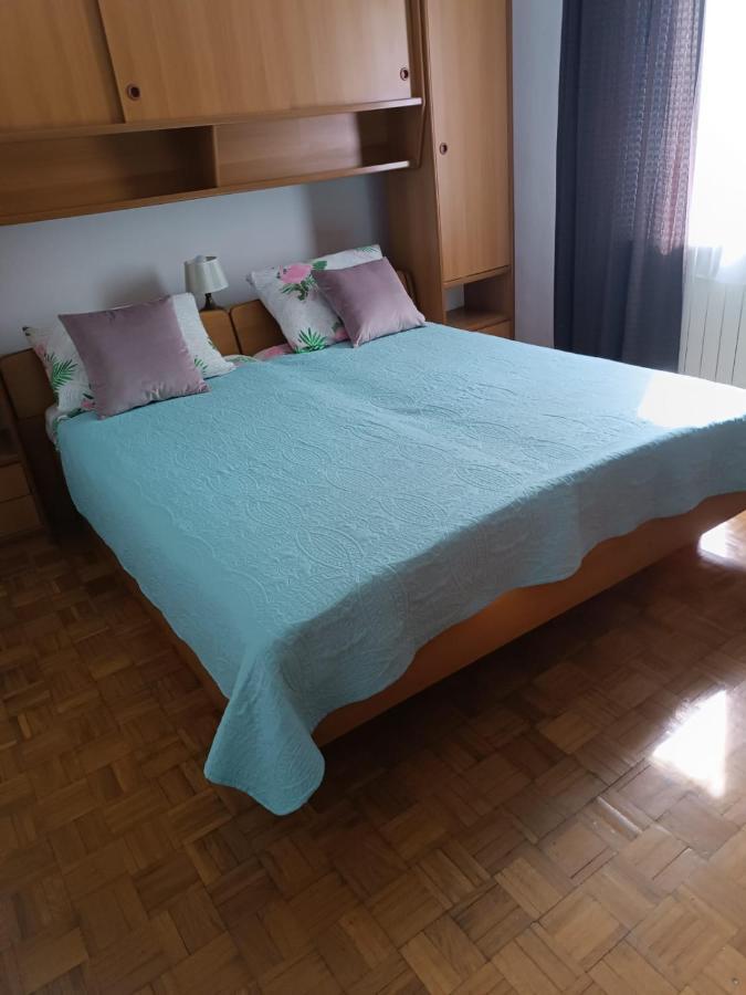 Apartmani Nikola Biograd Na Moru Luaran gambar