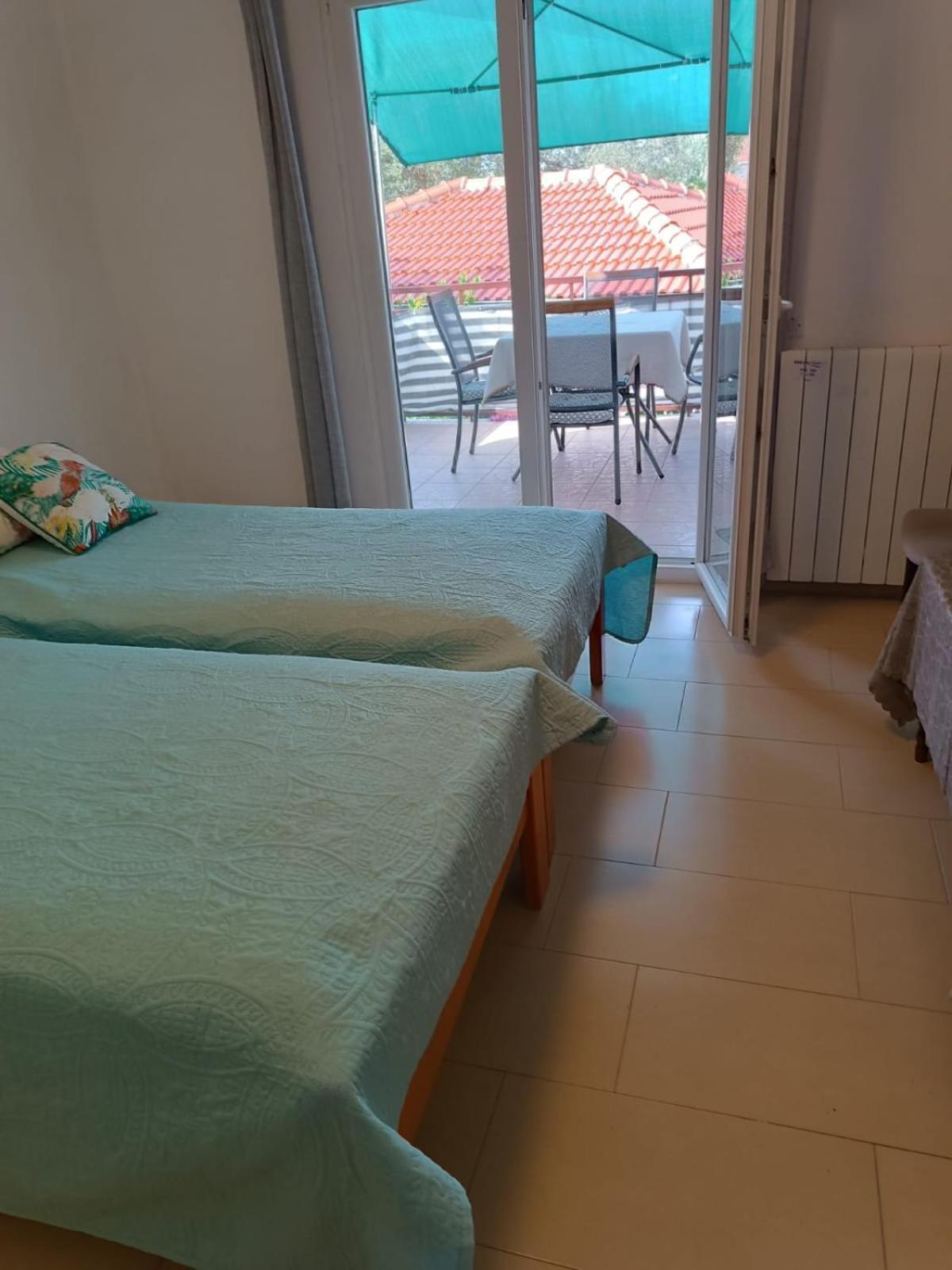 Apartmani Nikola Biograd Na Moru Luaran gambar