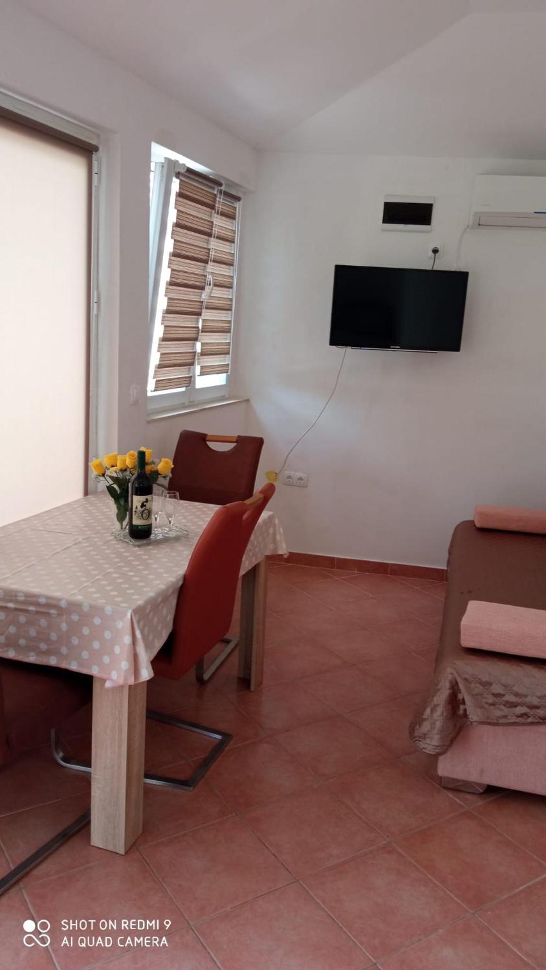 Apartmani Nikola Biograd Na Moru Luaran gambar